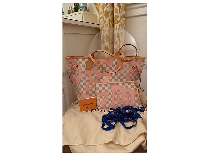 Tote Bag Louis Vuitton Monogram Graffiti Rose Rosa Beige - vista 10