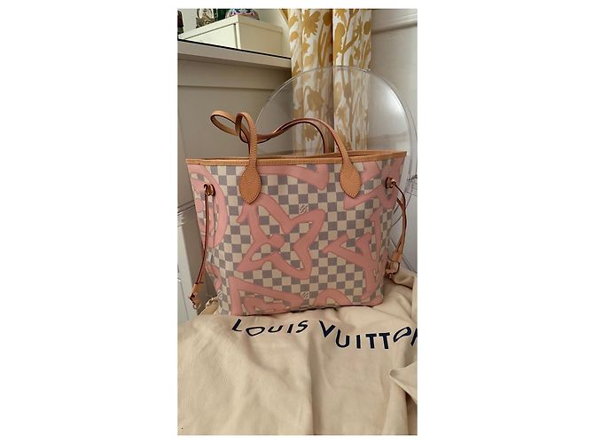 Tote Bag Louis Vuitton Monogram Graffiti Rose Rosa Beige - vista 3