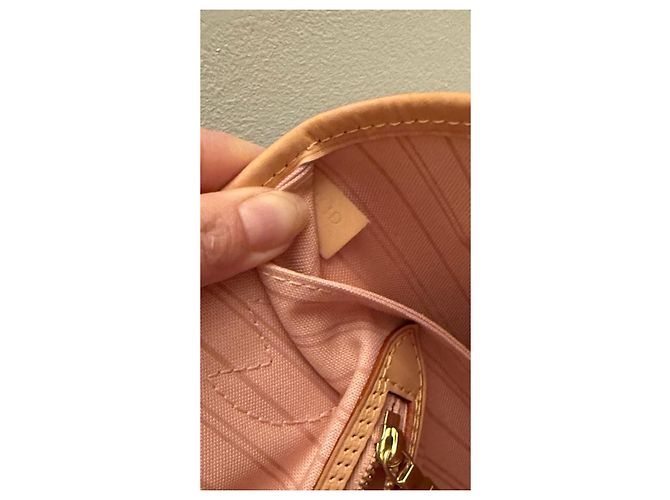 Tote Bag Louis Vuitton Monogram Graffiti Rose Rosa Beige - vista 9