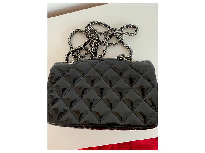 Chanel Classic Mini Flap Bag Vernice Nera Nero - vista 3