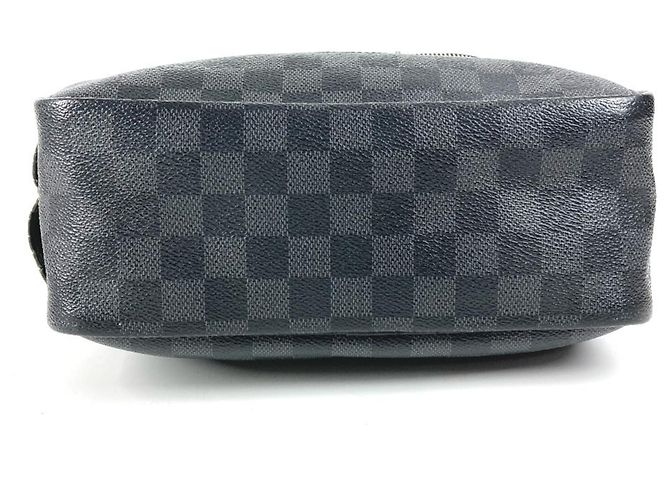 Beauty case Louis Vuitton Damier Graphite Nero - vista 5