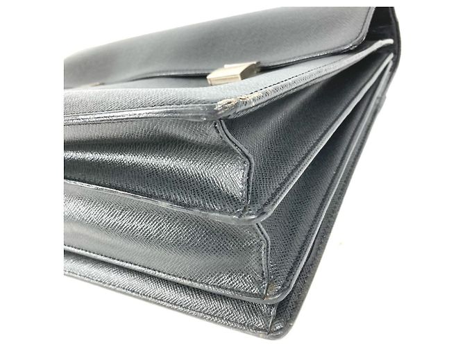 Borsa Louis Vuitton Taiga Serviette Kazan Nero Grigio - vista 6