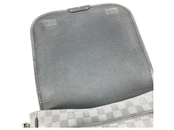 Borsa Messenger Louis Vuitton Damier Graphite Nero - vista 14