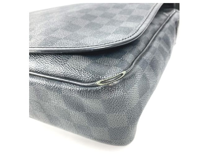 Borsa Messenger Louis Vuitton Damier Graphite Nero - vista 6