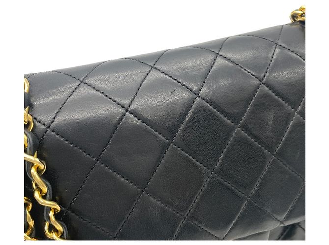 Borsa a tracolla Chanel Matelassé 25 Chain Nero - vista 6