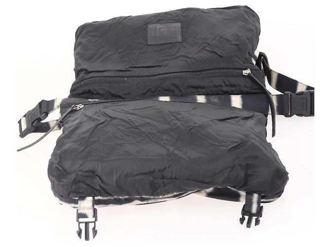 Borsa a tracolla reversibile CHANEL Sports Line Nylon Nero Argento CC Auth bs35056 - vista 15