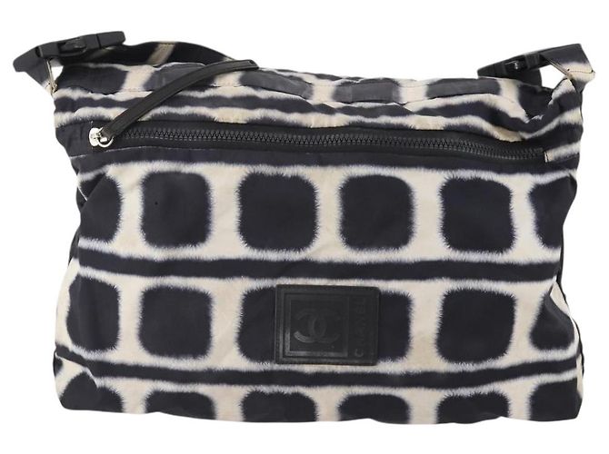 Borsa a tracolla reversibile CHANEL Sports Line Nylon Nero Argento CC Auth bs35056 - vista 2