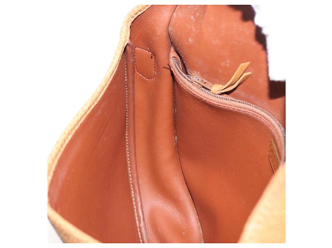Bolso de Hombro Christian Dior de Cuero Beige Oro Auth 180011 Dorado - vista 19