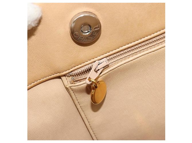 CHANEL Matelasse Hand Bag Lamb Skin Beige CC Auth BA12511 - vista 21