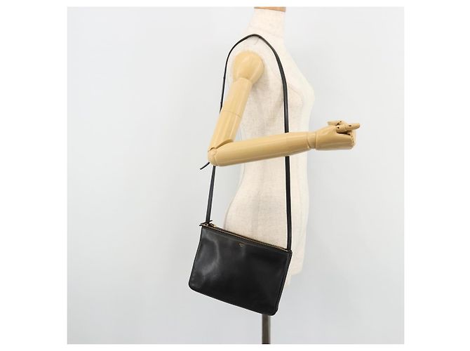 Céline Bolsa de Ombro Trio CELINE em Couro Preto e Ouro Auth mr2435 Dourado - vista 23