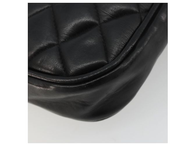 CHANEL Matelasse Chain Shoulder Bag Lamb Skin Black Gold CC Auth BA12607 Nero D'oro - vista 12