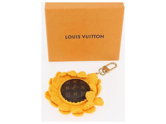 LOUIS VUITTON Portachiavi Monogram Bag Charm Sun Flower Crochet Charm M02581 Auth 179044SM - vista 10