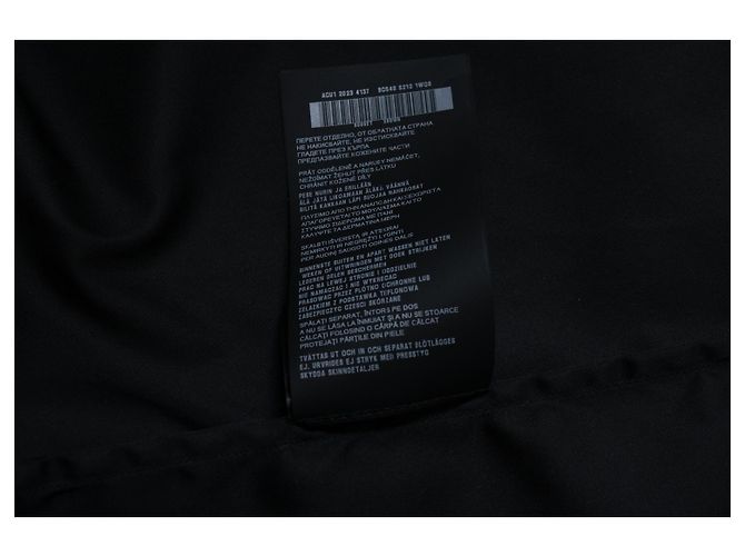 Prada, camicia con bottoni in Re-Nylon a maniche lunghe e corte Nero - vista 8