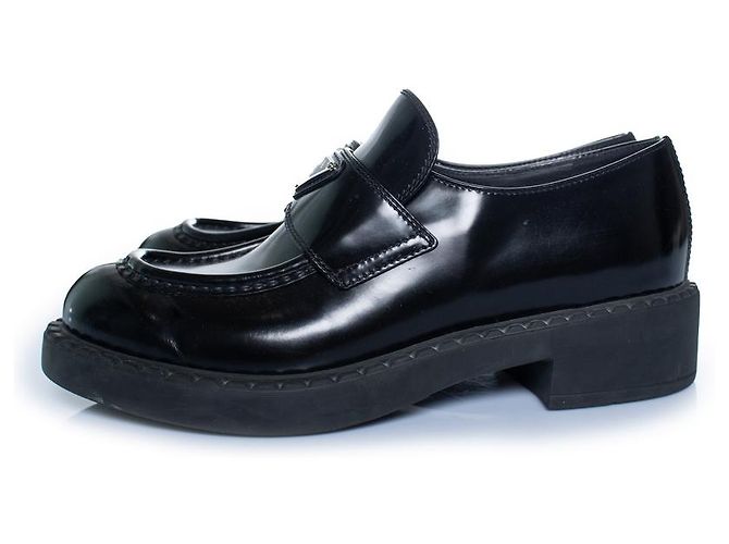 Prada, mocassini in pelle nera lucida Nero - vista 2