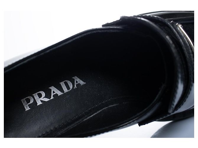 Prada, mocassini in pelle nera lucida Nero - vista 9