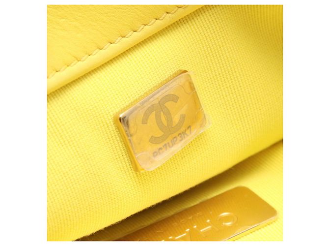 Chanel 19 Dixneuf Matelassé 2-Way Shoulder Bag Yellow - view 5