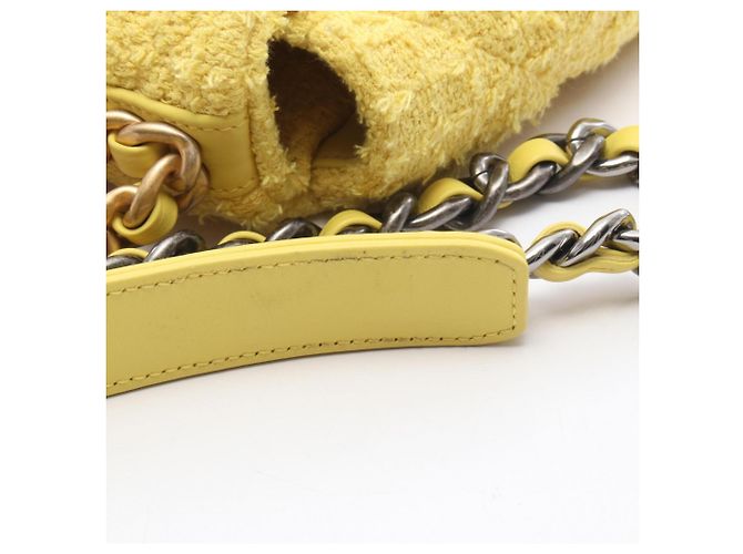Chanel 19 Dixneuf Matelassé 2-Way Shoulder Bag Yellow - view 8