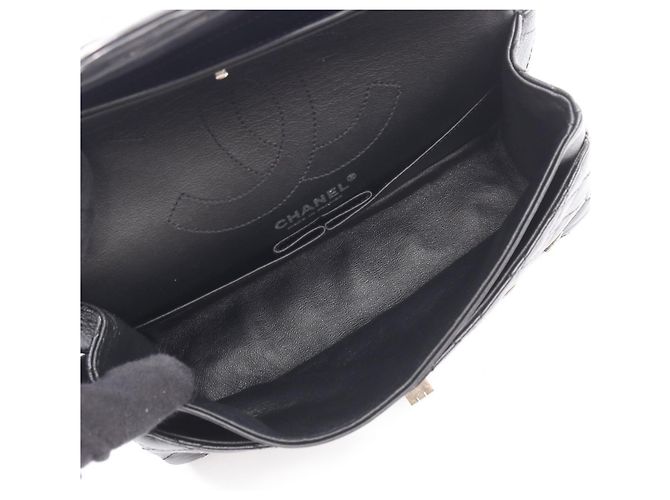 Borsa a tracolla Chanel 2.55 Matelassé Mademoiselle Chain Double Flap Nero - vista 3