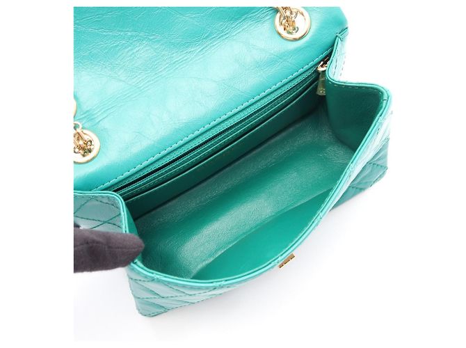Borsa a tracolla Chanel 2.55 in pelle di vitello verde - vista 3