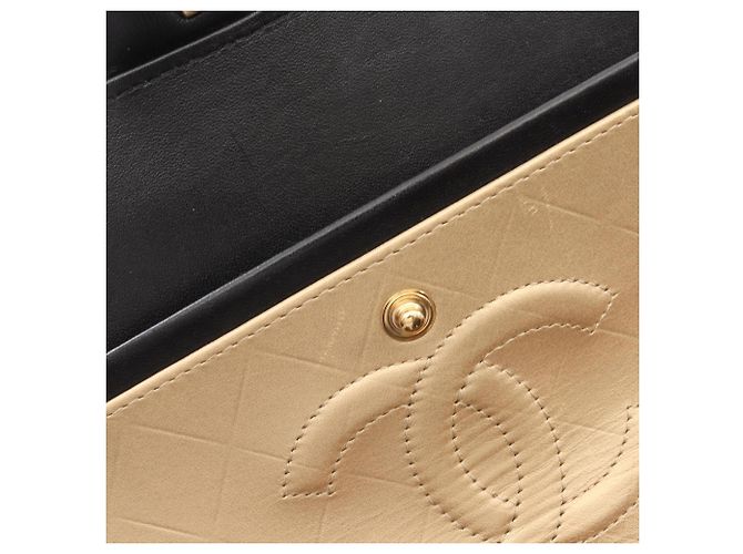 Timeless Borsa a Spalla Chanel Matelassé Double Flap Icon Charm Nero - vista 8