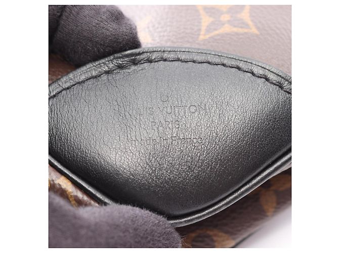 Borsa a tracolla Louis Vuitton Odeon NM MM Marrone Nero - vista 4