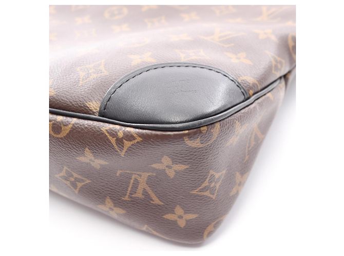Borsa a tracolla Louis Vuitton Odeon NM MM Marrone Nero - vista 8