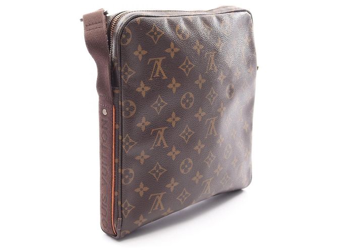 Borsa a tracolla Louis Vuitton Trotteur Bobour Marrone - vista 2