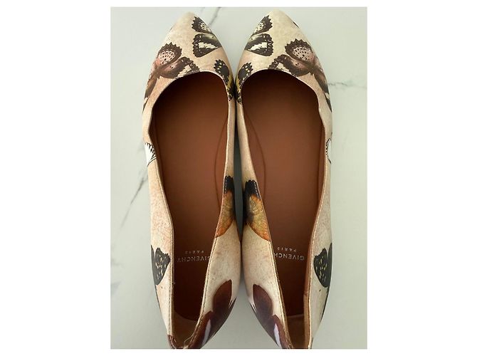 Givenchy Papillon Sapatilhas Bege - vista 4