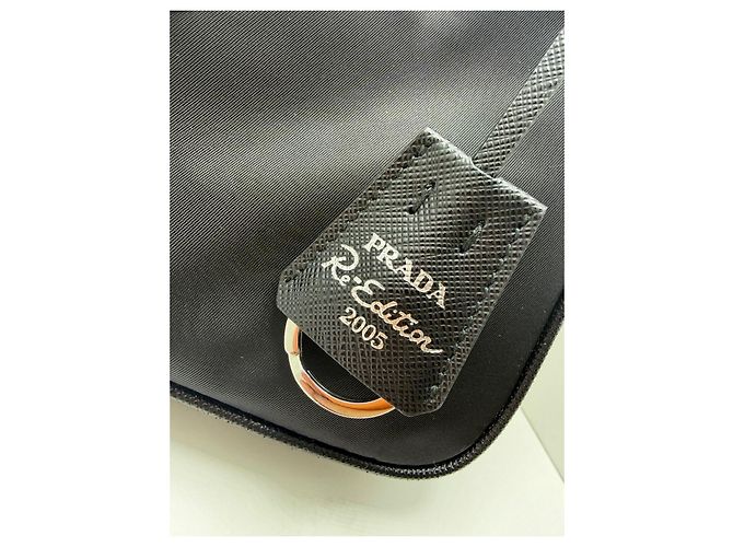 Borsa Prada Re-Edition 2005 in nylon nero - vista 2