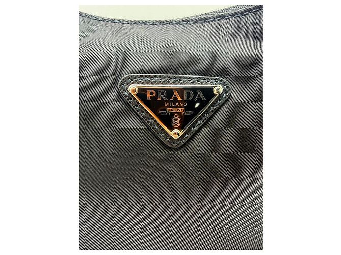 Borsa Prada Re-Edition 2005 in nylon nero - vista 3