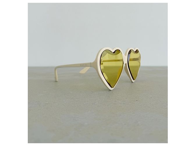 Occhiali da sole Gucci a forma di cuore Bianco Giallo - vista 6