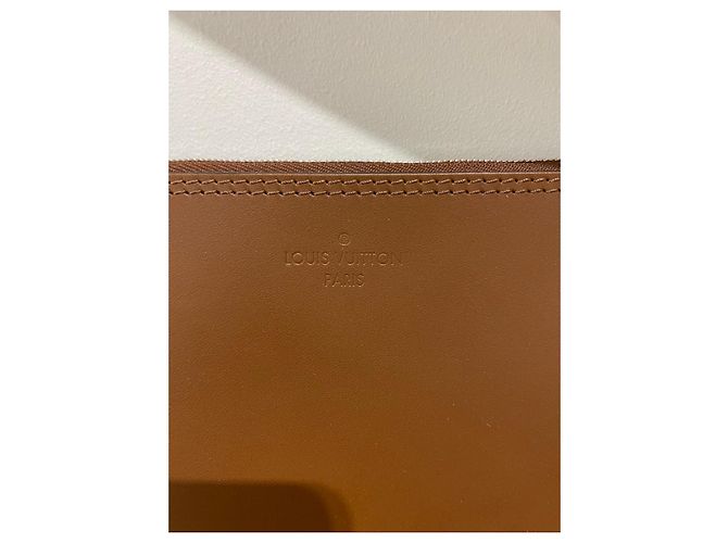 Louis Vuitton Pochette Voyage MM Monogram Canvas Marrone - vista 4
