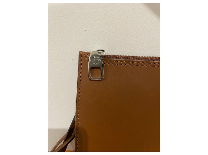 Louis Vuitton Pochette Voyage MM Monogram Canvas Marrone - vista 5