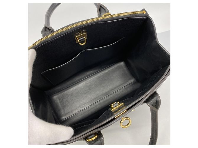 Borsa Louis Vuitton City Steamer MM Noir Nero - vista 4