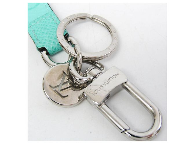 Llavero Slim Taigarama Dragonne Louis Vuitton Metálico Verde claro - vista 4