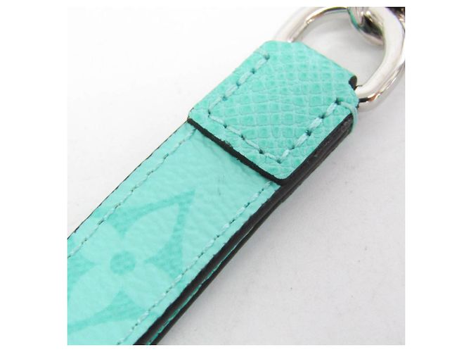 Llavero Slim Taigarama Dragonne Louis Vuitton Metálico Verde claro - vista 6