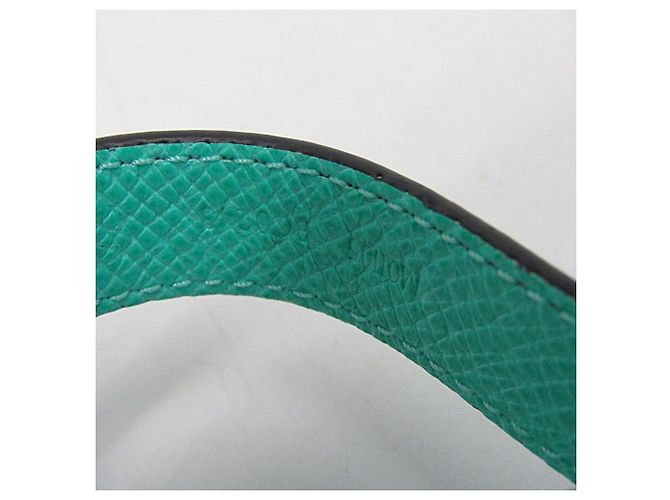 Llavero Slim Taigarama Dragonne Louis Vuitton Metálico Verde claro - vista 9
