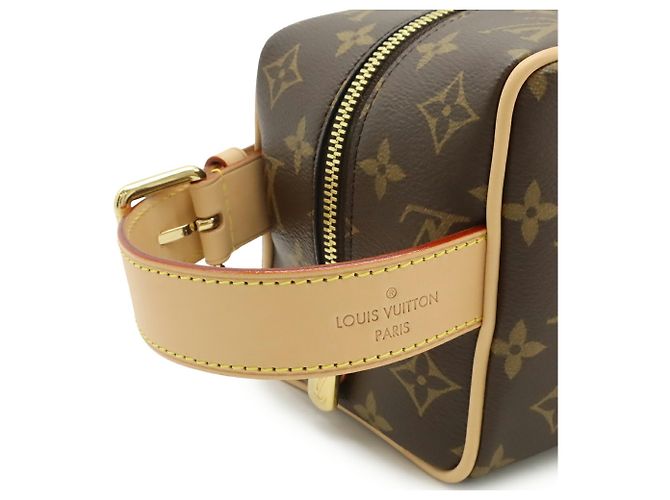Necessaire Louis Vuitton Monogram Locker Dopp Kit Clutch Handbag Marrone - vista 8