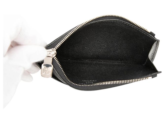 Tarjetero Louis Vuitton Black Monogram Eclipse Taigarama Negro - vista 4