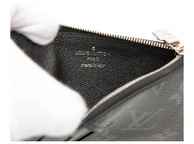 Tarjetero Louis Vuitton Black Monogram Eclipse Taigarama Negro - vista 5