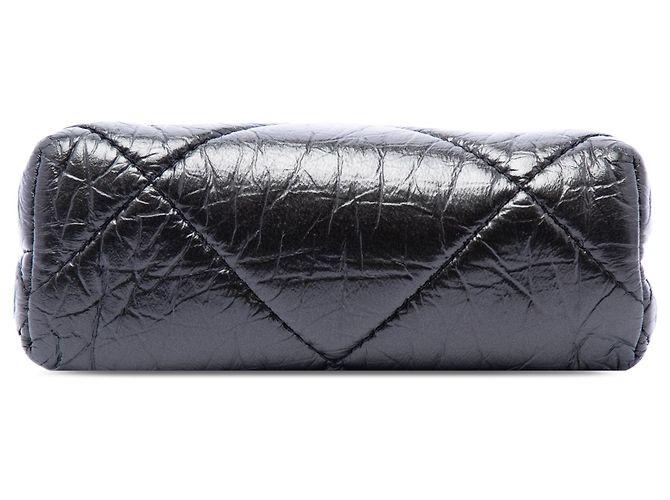 Clutch Kiss Lock in agnello invecchiato trapuntato nero Chanel con catena - vista 3