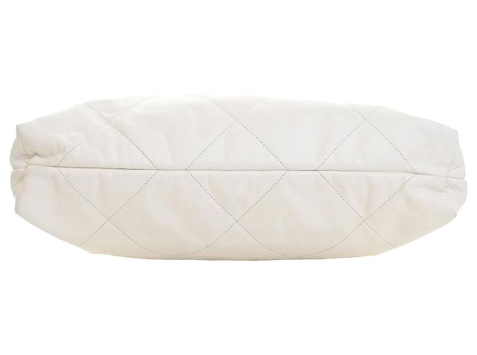 Bolsa Chanel 22 em couro de vitelo brilhante branco Medium - vista 5