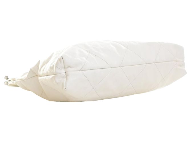Bolsa Chanel 22 em couro de vitelo brilhante branco Medium - vista 7