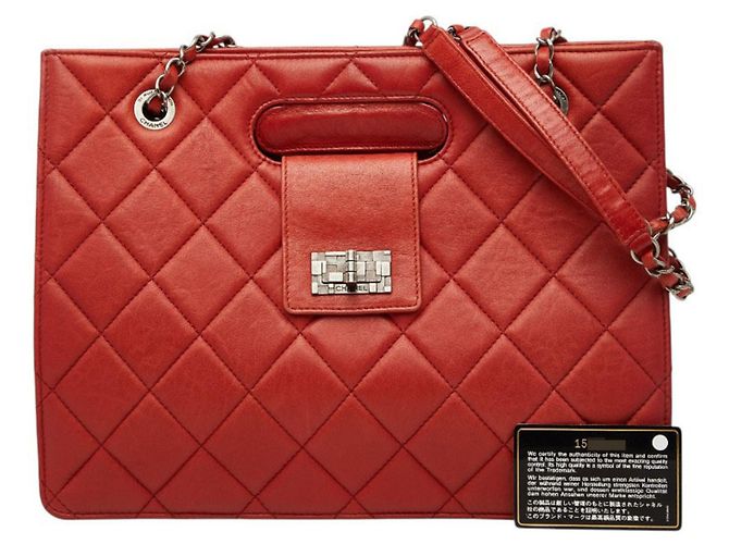 Borsa a tracolla Chanel 2.55 Coco Mark Matelassé Chain Rosso - vista 11