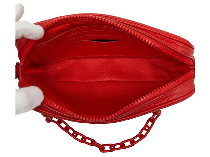 Pochette Louis Vuitton Taurillon Monogram Pochette Volga Clutch Bag Rosso - vista 6