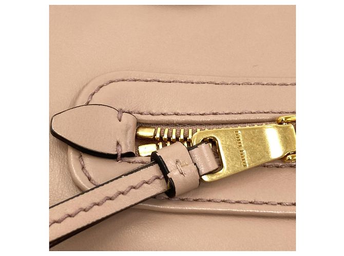 Sac cabas 2-en-1 en cuir Miu Miu - vue 17