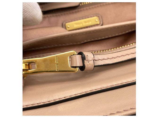 Sac cabas 2-en-1 en cuir Miu Miu - vue 18