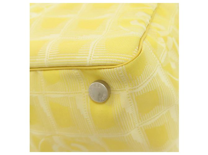 Borsa Tote Chanel New Travel Line MM Giallo - vista 17