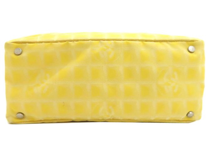 Borsa Tote Chanel New Travel Line MM Giallo - vista 4