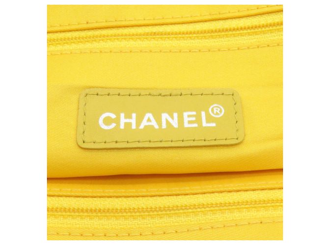 Borsa Tote Chanel New Travel Line MM Giallo - vista 6